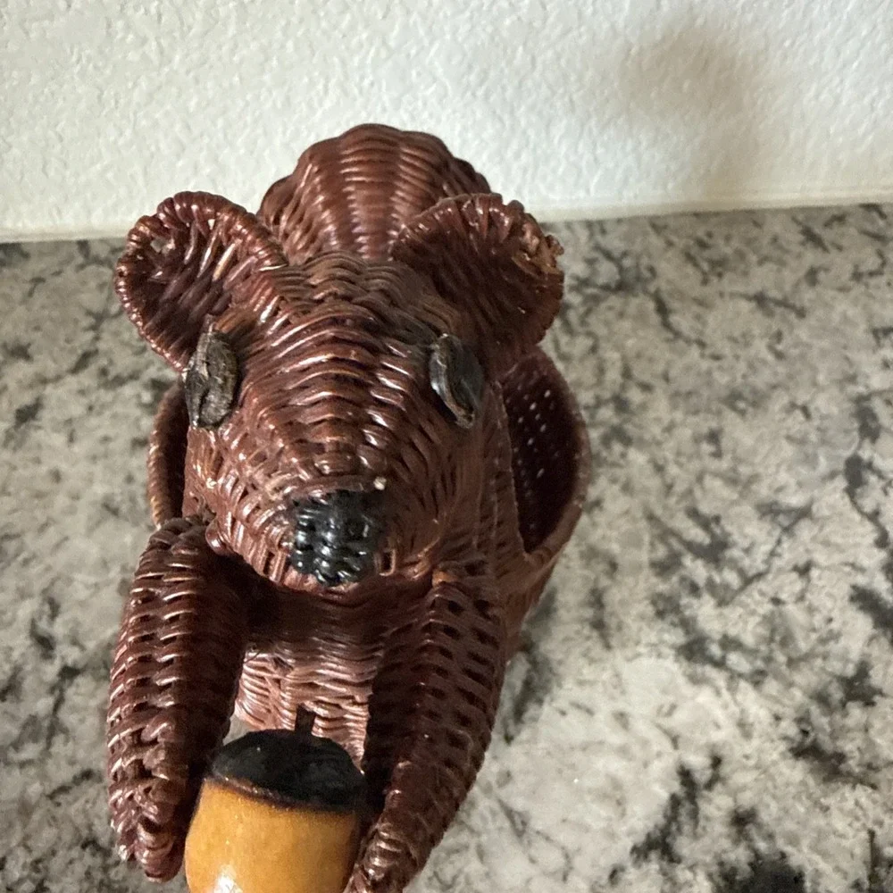 Vtg Wicker Squirrel & Acorn Basket Nut Candy Trinket Plant Cottagecore